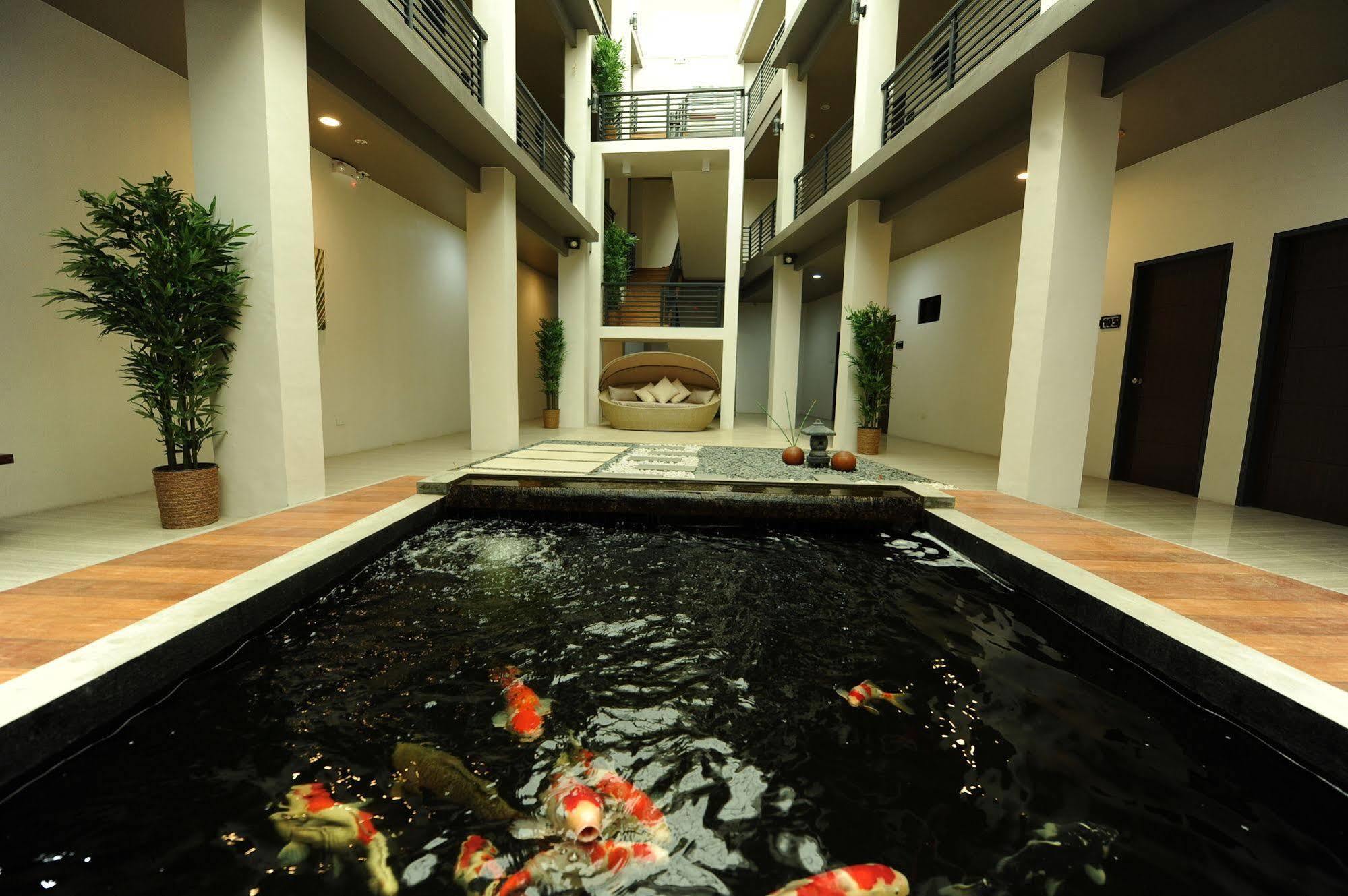Urban Living Zen Hotel Davao Exterior foto