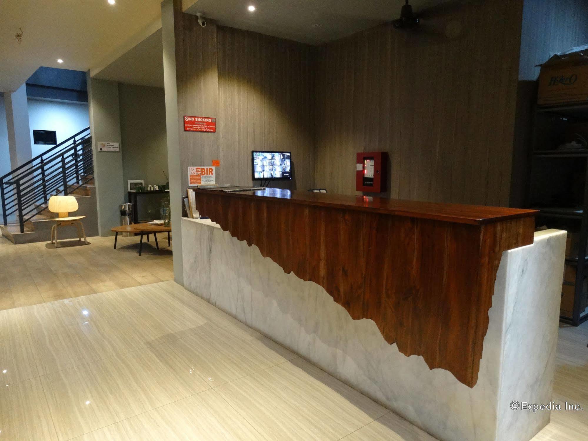 Urban Living Zen Hotel Davao Exterior foto