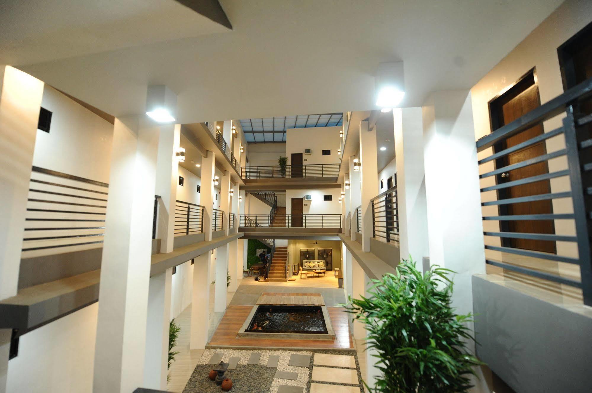 Urban Living Zen Hotel Davao Exterior foto